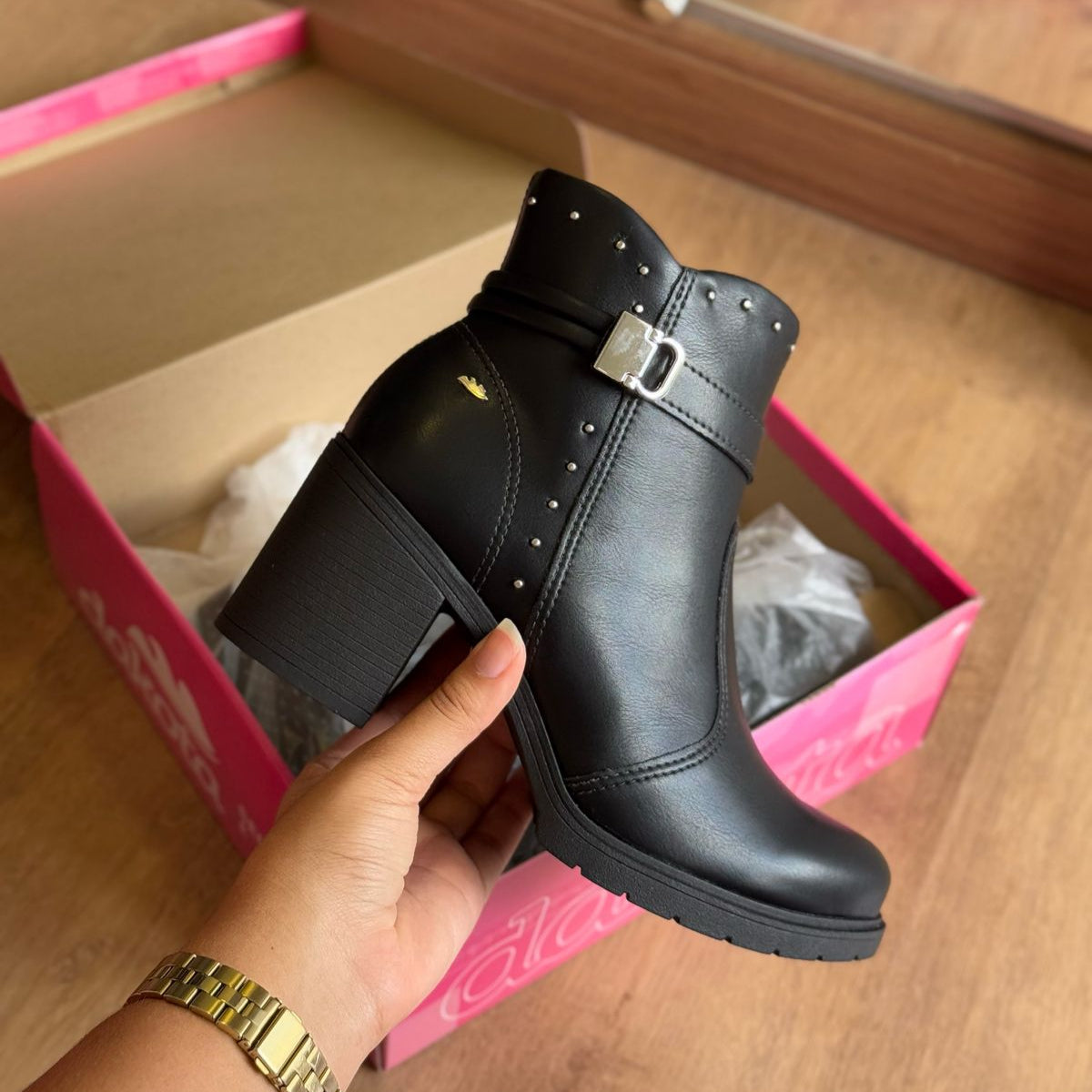 Bota Coturno Dakota Detalhes em Prata DA761