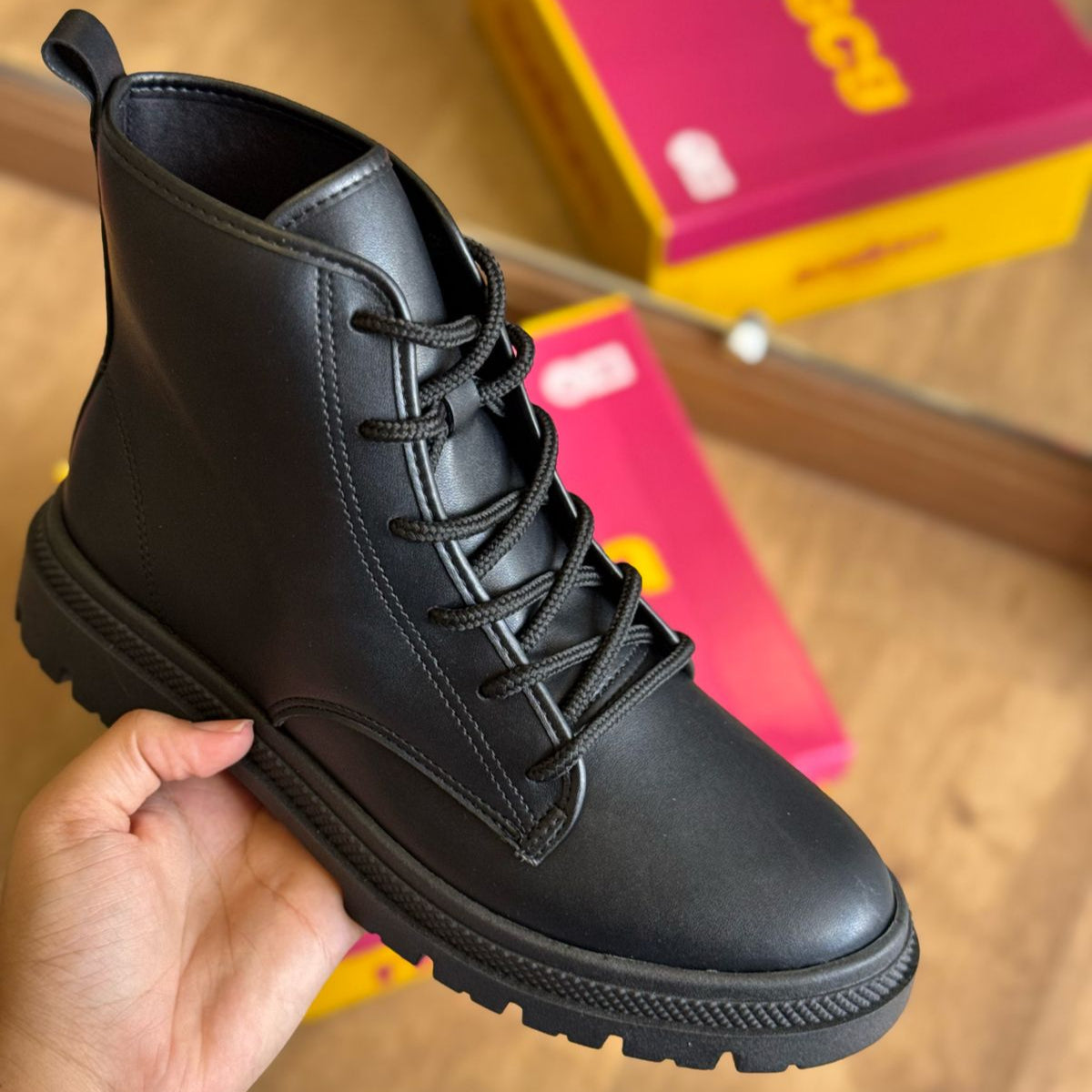 Bota Coturno Moleca Cano Médio Tratorado 5344.101